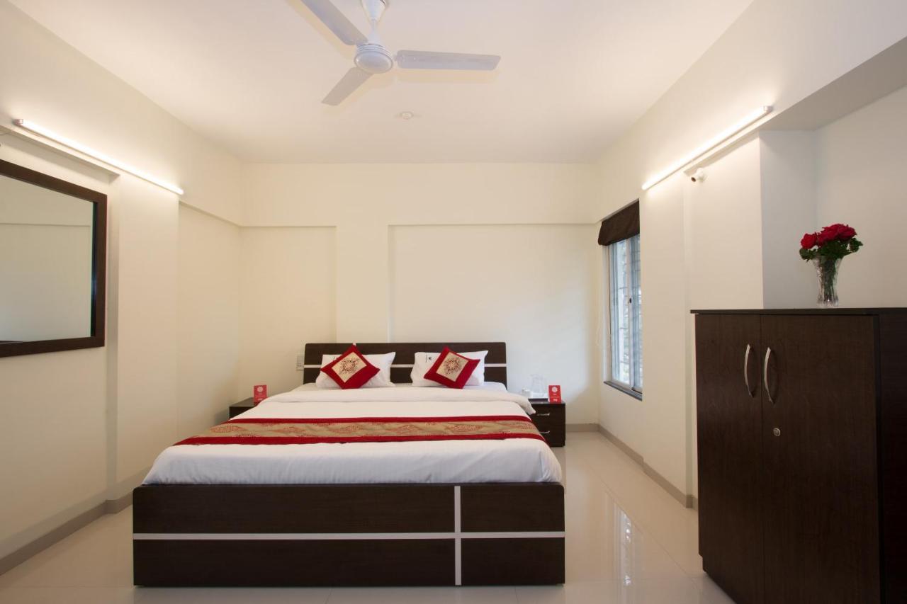 Oyo 9052 Leisurely Abode Hotel Khadki Buitenkant foto