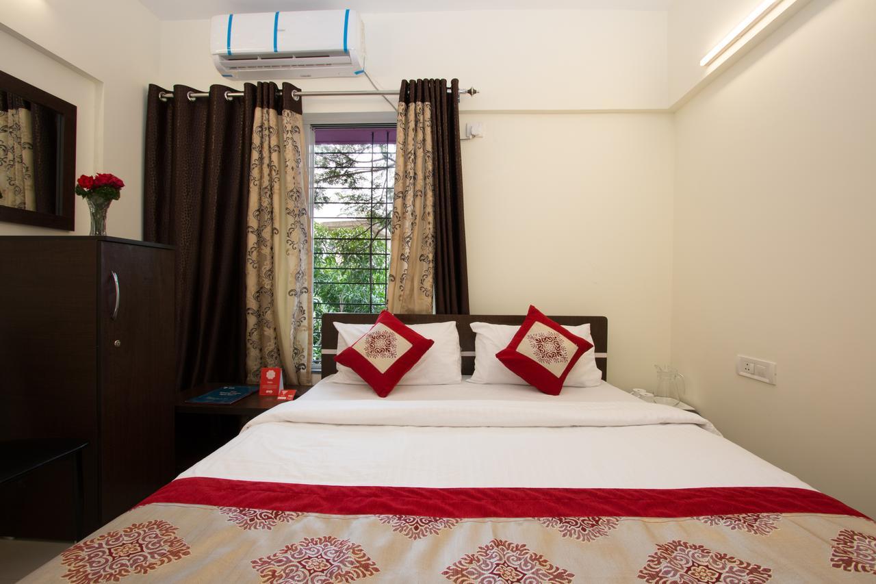 Oyo 9052 Leisurely Abode Hotel Khadki Buitenkant foto